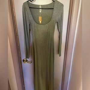 Skims **never worn with tags **heather grey long sleeve dress